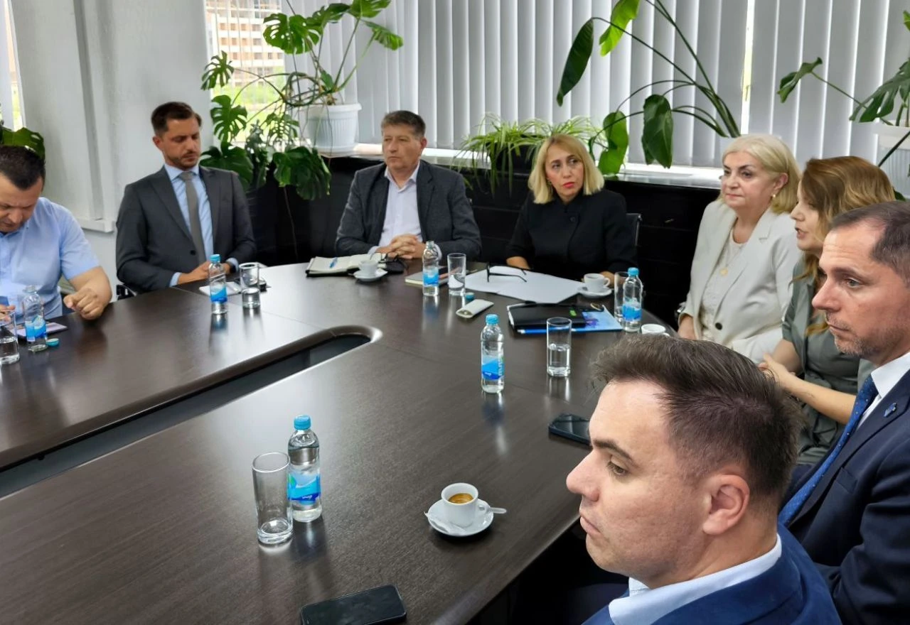 Posebno je naglašeno da EKOPAK i ZEOS nisu donatori,