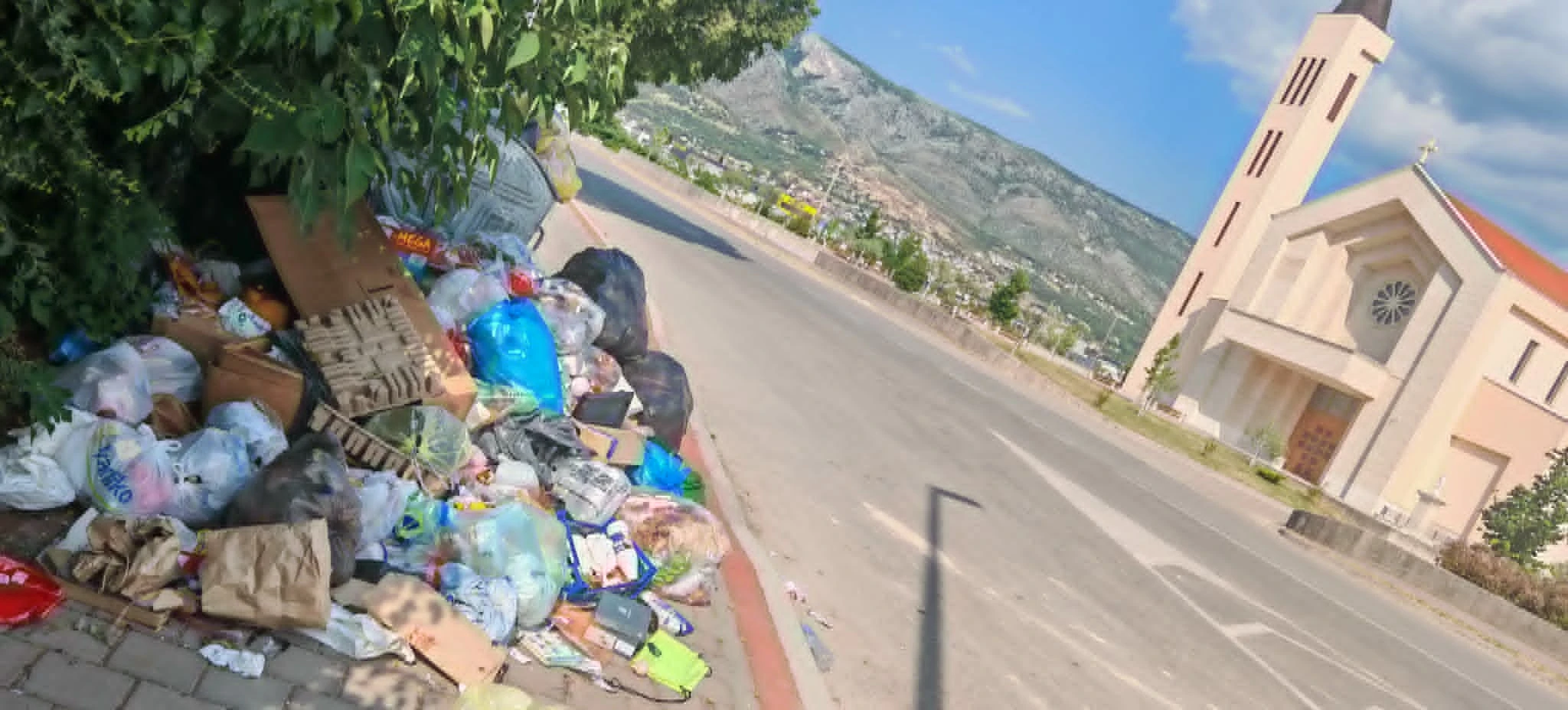 Prizori koji ne priliče velikoj proslavi: Smeće i dalje problem na jugu Mostara