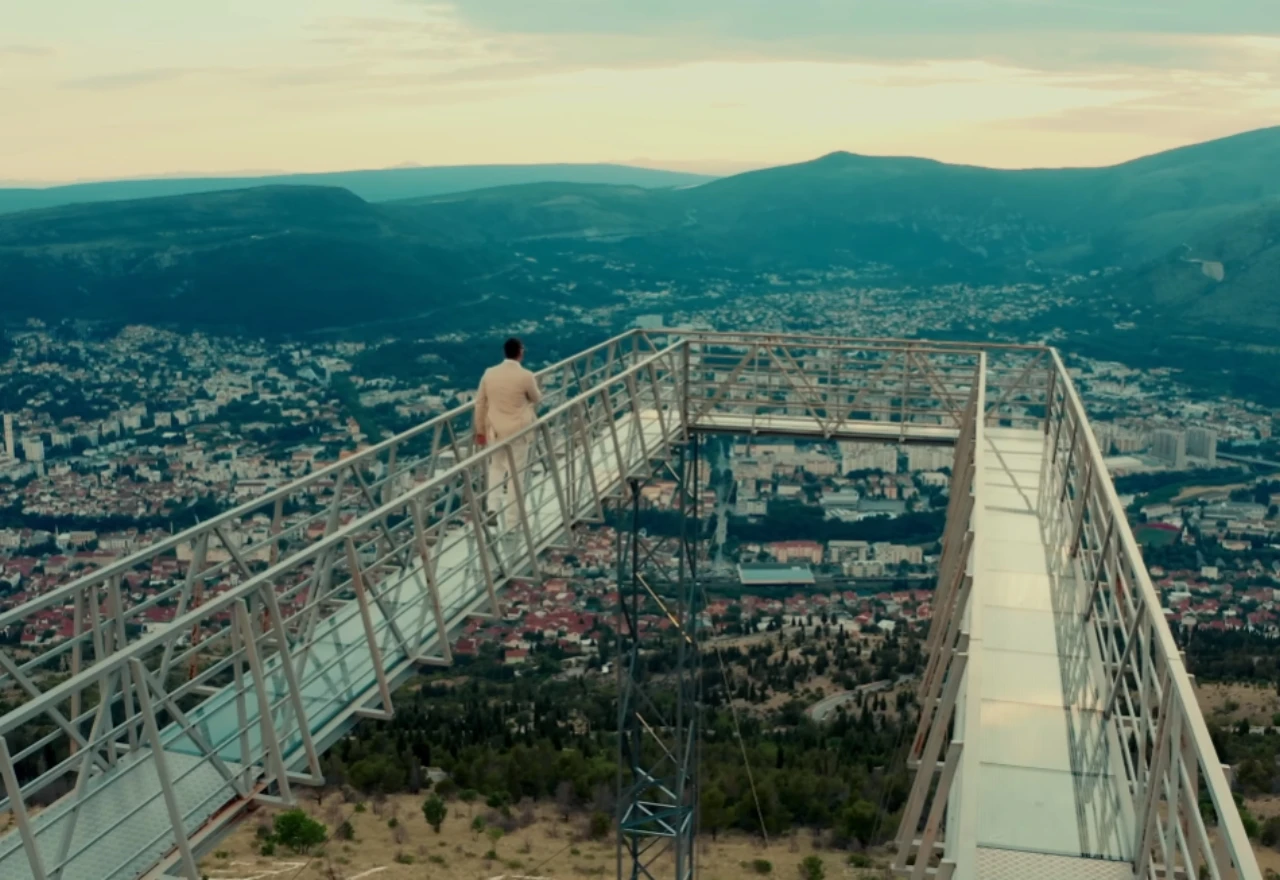VIDEO | Valentino snimio spot u Mostaru za novi singl "Najbolja"