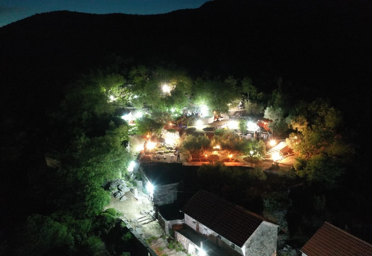 Pod zvijezdama Ravnog održana još jedna Romantična noć
