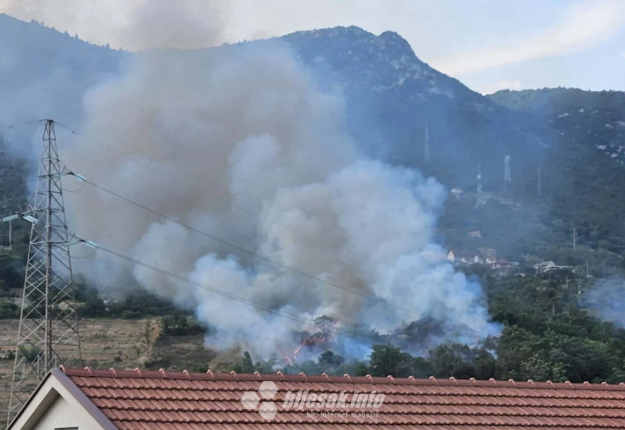 Požar na kopu