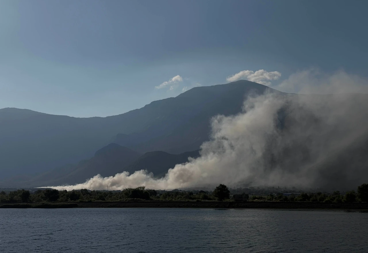 VIDEO | Cjelonoćna borba: Vatrogasci poslali sva raspoloživa vozila na Uborak