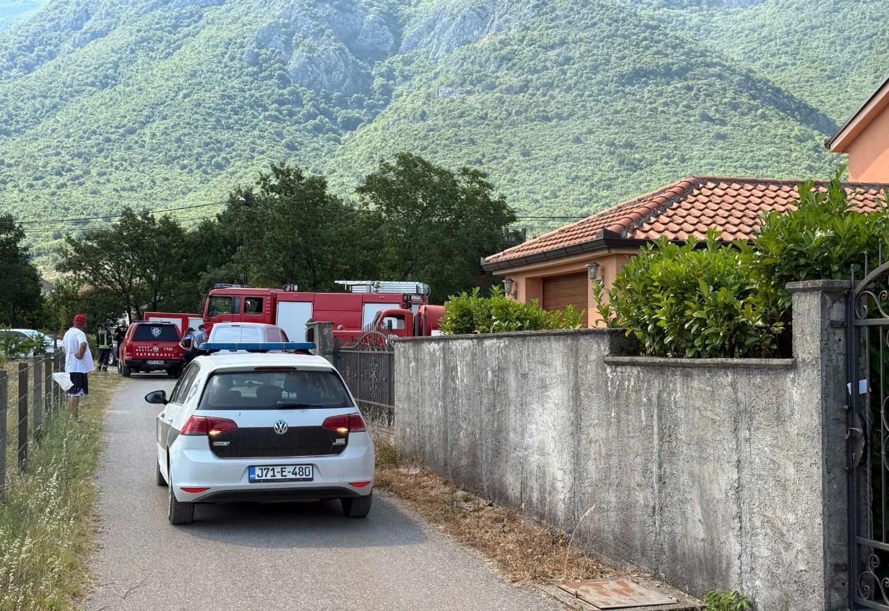 Požar na Uborku prijeti kućama