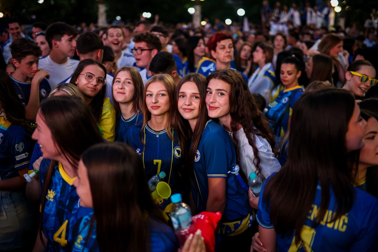 FOTO | Mostarci i večeras uz Zmajeve