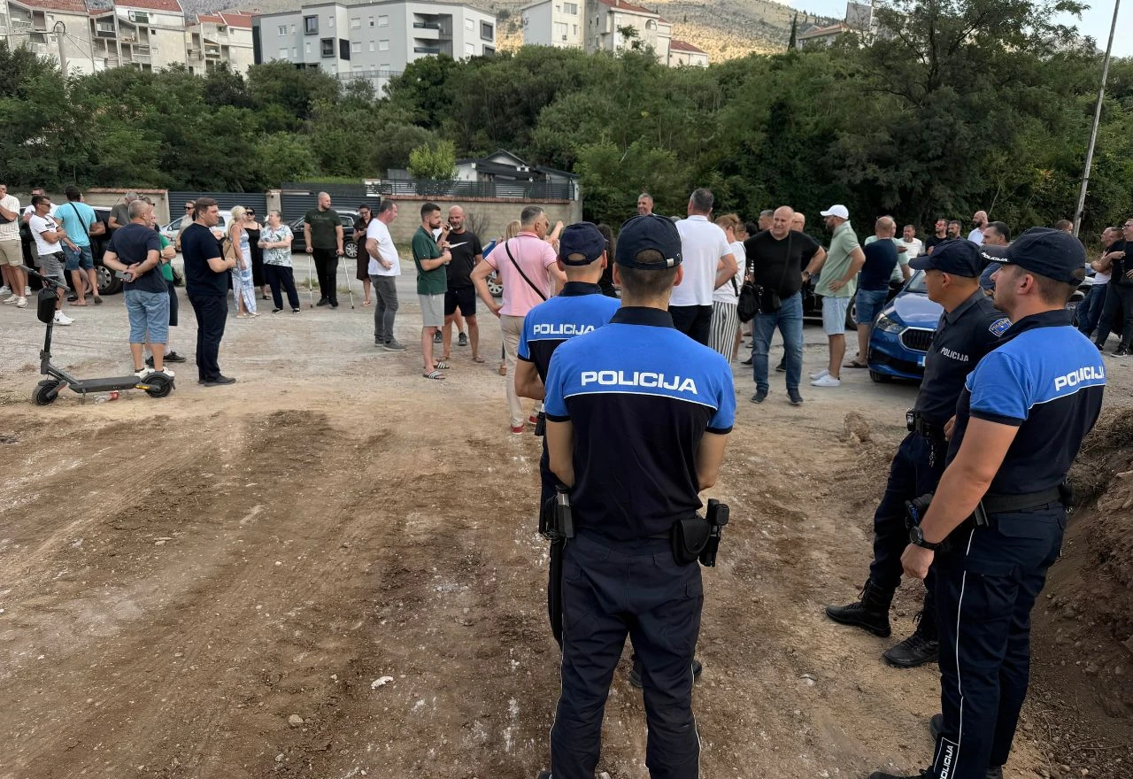 Stanovnici Zalika poručili: Ako će se pretovarat otpad u Sjevernom logoru, mora i u Rodoču
