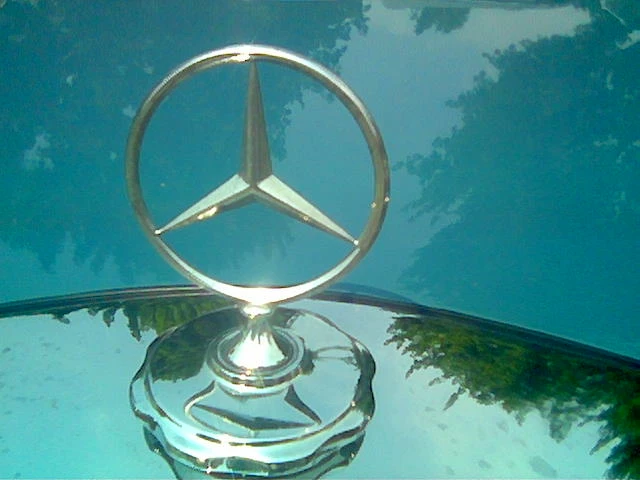 Prije jednog stoljeća stvorena je legendarna tvrtka Mercedes-Benz