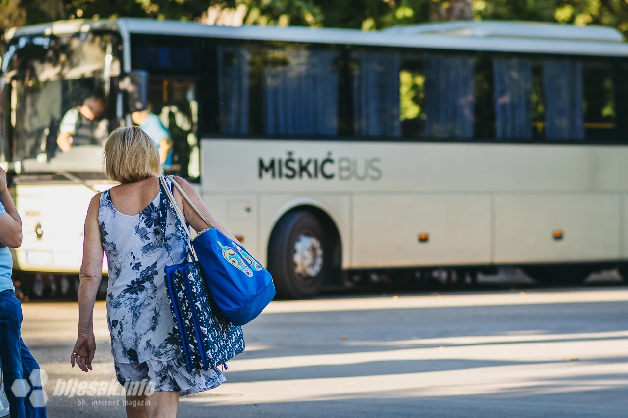 Umirovljenici na putu prema moru