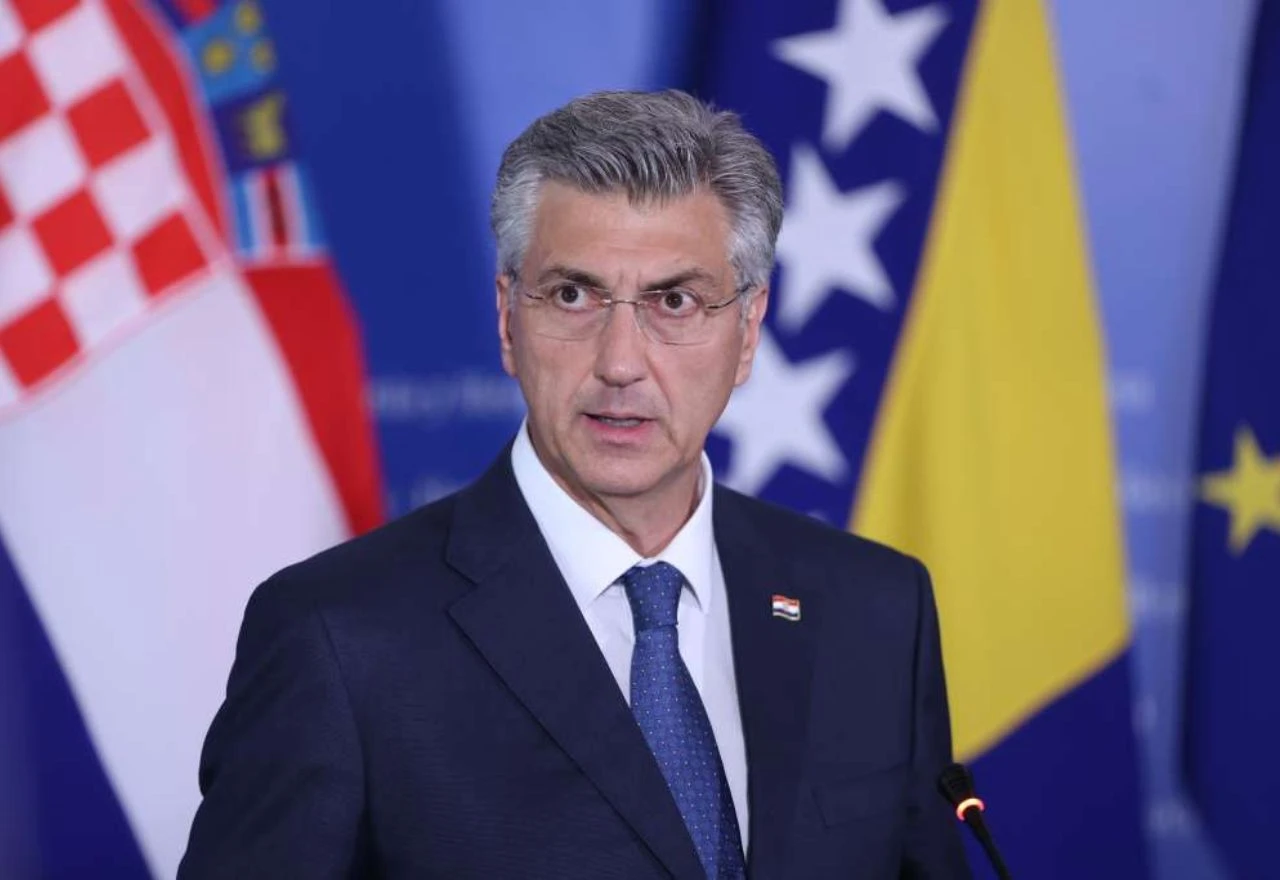 Plenković poručio Milanoviću: Neka zove Vučića