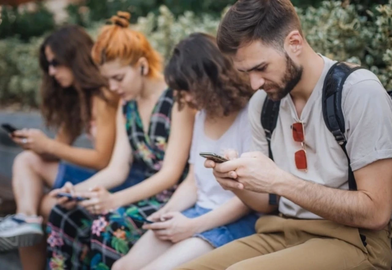 Generacija Z najviše koristi društvene mreže, ali vjeruje medijima