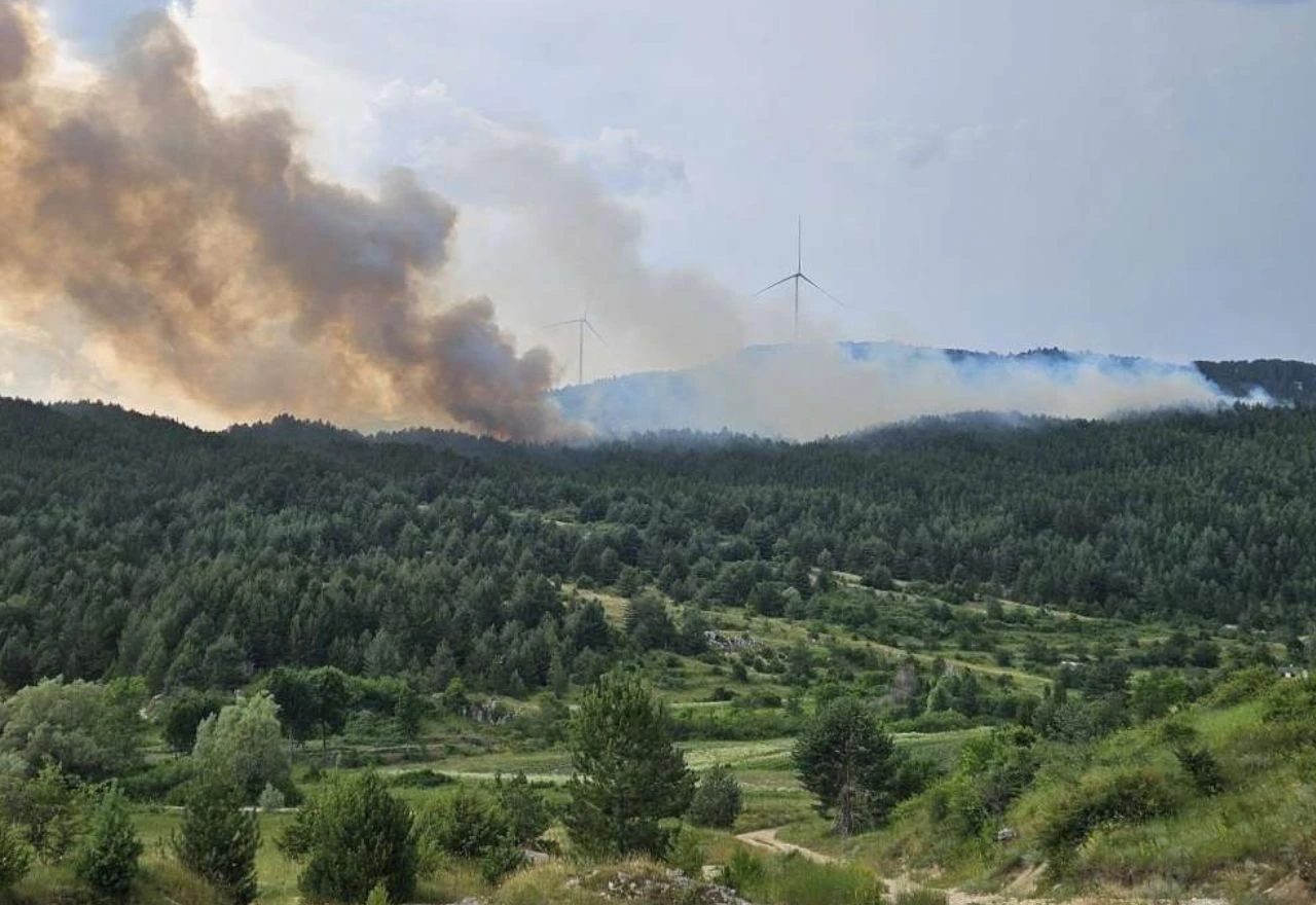 Požar kod Posušja pod kontrolom, nema otvorenog plamena