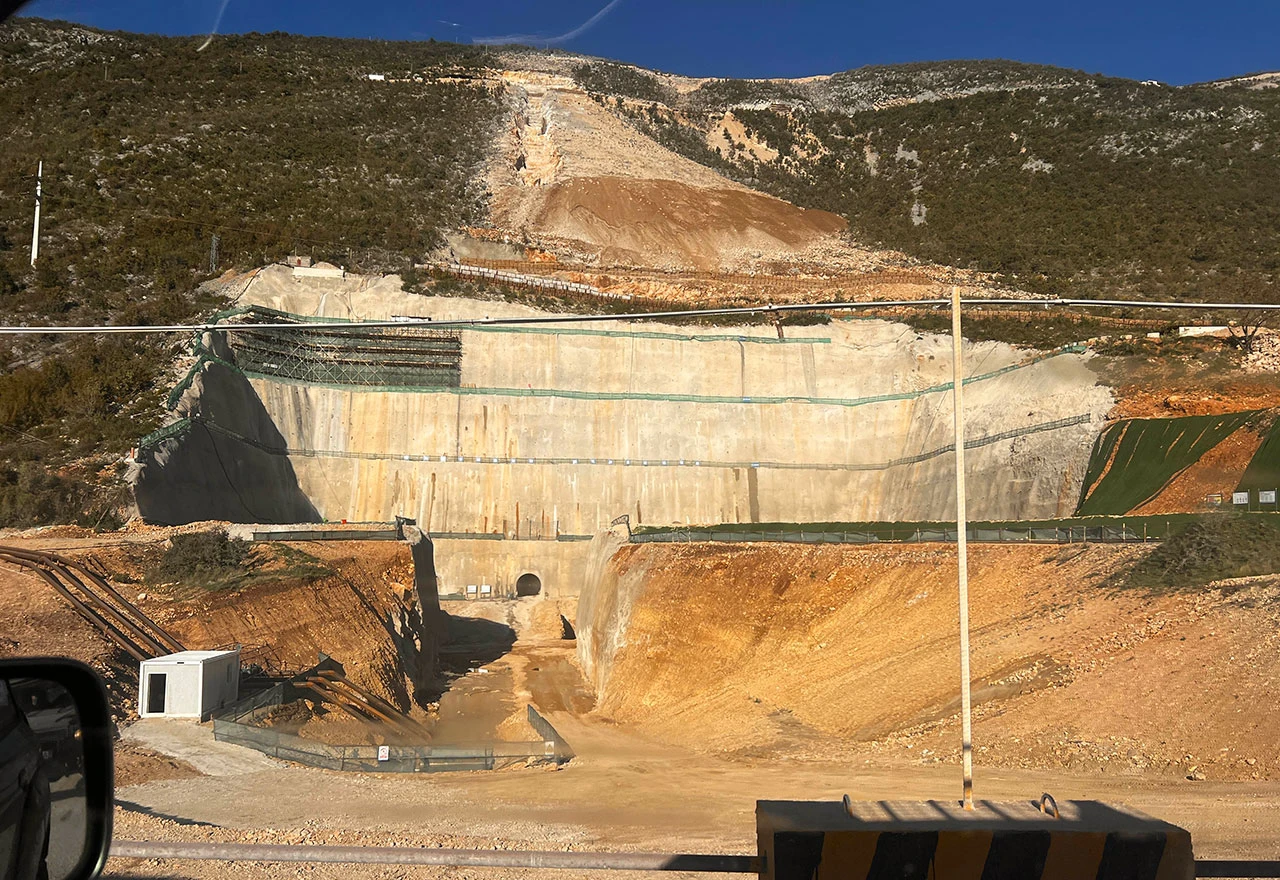 Kinezi zatvorili "pipu": Stala izgradnja Gornjih horizonata