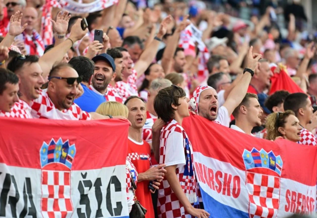 Toronto se sprema za novi hrvatski show: Navijači s golemom šahovnicom kreću prema stadionu