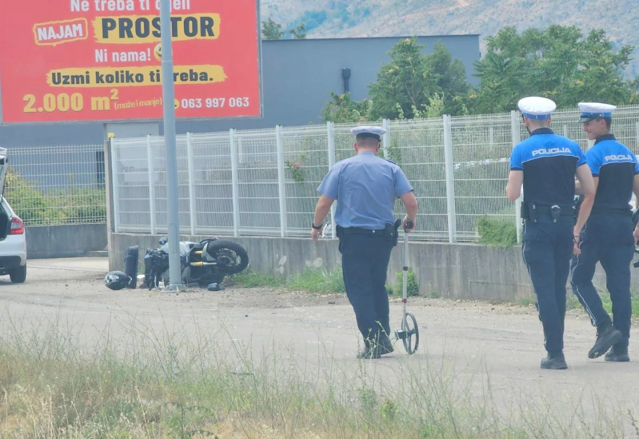Motociklist ozlijeđen u sudaru u Mostaru