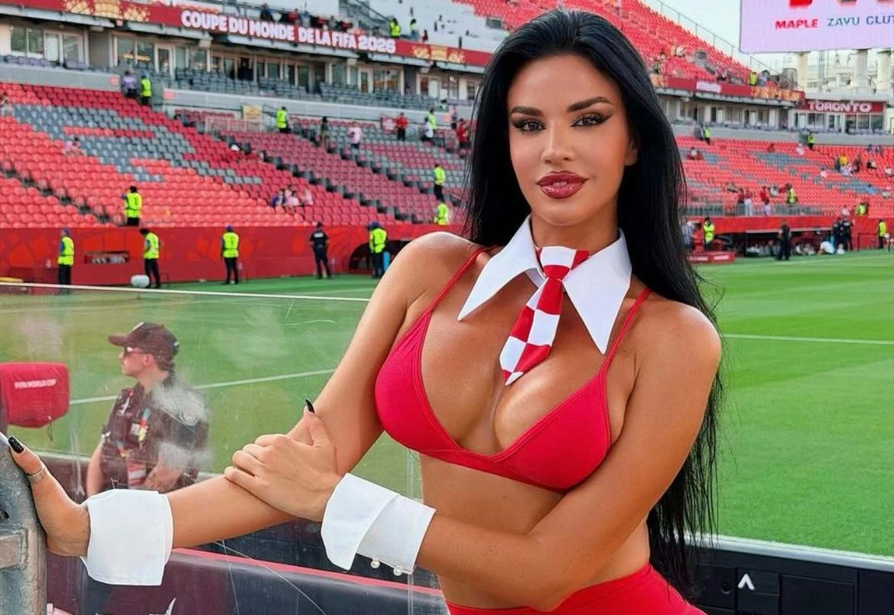 Nauljena Ivana Knoll ponovno u centru pažnje: Vatrene bodrila u provokativnoj kombinaciji