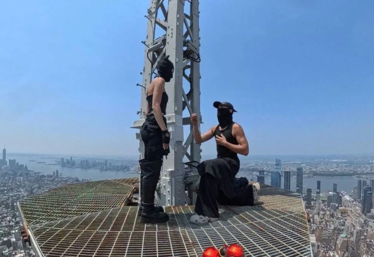 Prosidba na vrhu Empire State Buildinga završila policijskim privođenjem