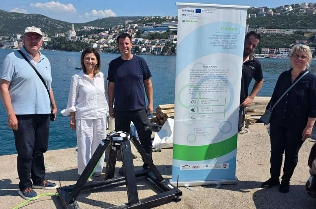 U Neumu postavljen uređaj za praćenje morskih struja i valova