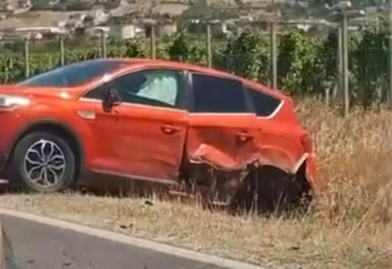 Dva vozila sletjela s ceste nakon sudara kod Mostara