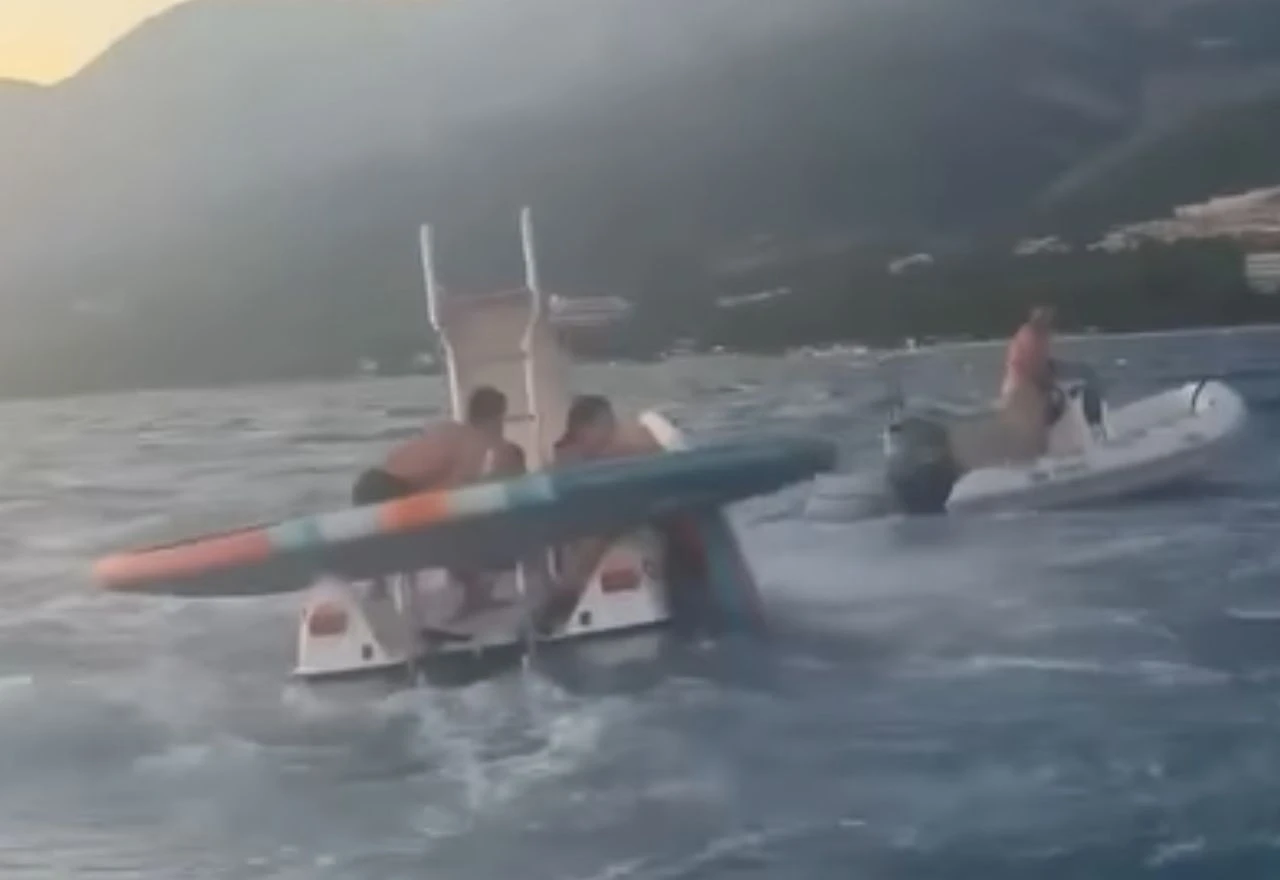 VIDEO | Bura u Makarskoj nosila djecu prema pučini, spašavali ih mještani