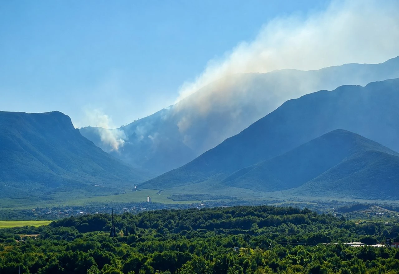Air Tractor se uključio u gašenje požara na Rujištu