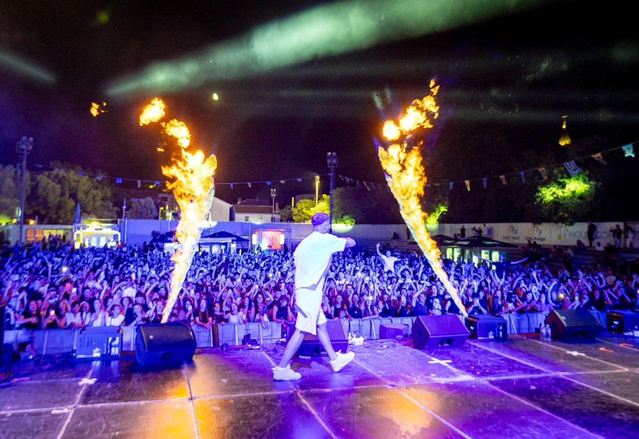 FOTO | Spušten zastor na 14. Mostar Summer Fest: Euforično finale muzičke razglednice