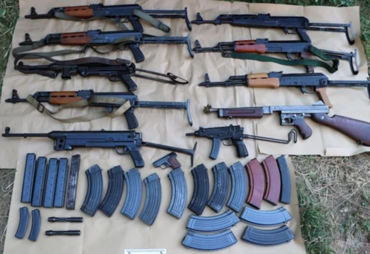 Policija kod 78-godišnjaka pronašla arsenal oružja