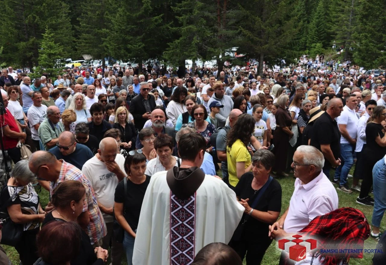 Kedžara okupila tisuće vjernika u spomen na Divu Grabovčevu