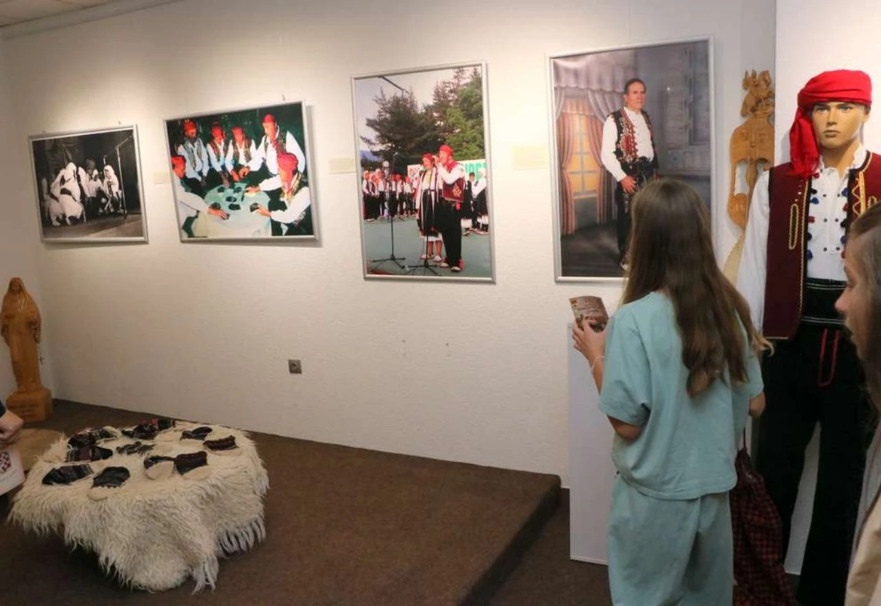 Duga tradicija u Tomislavgradu: HKUD "Sarajlije" proslavio 100 godina čuvanja običaja
