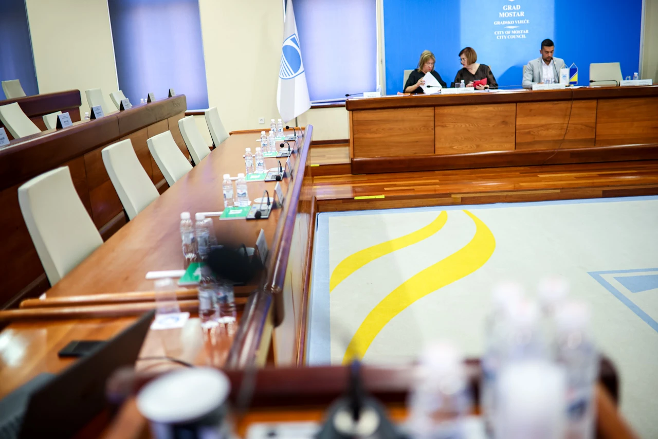 Izvanredna sjednica o mostarskoj Deponiji