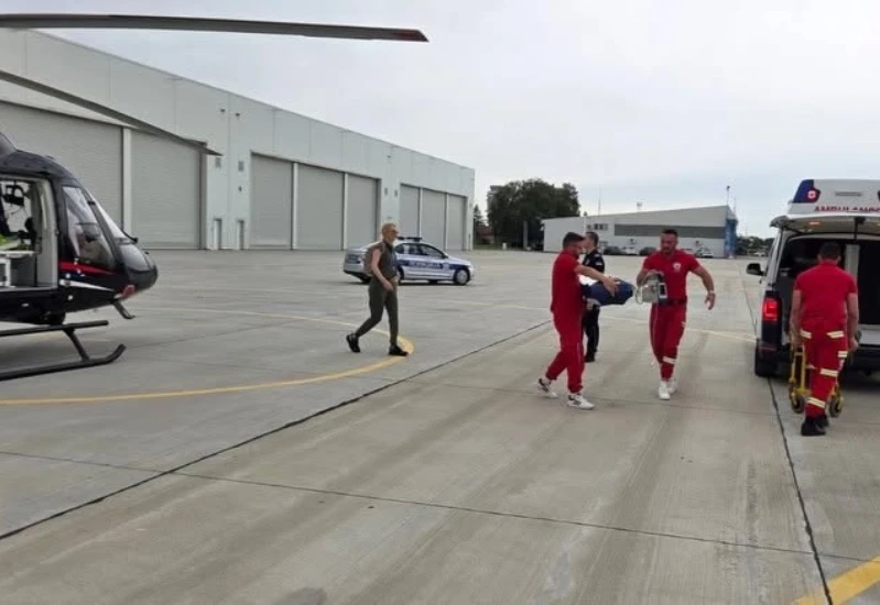 Novorođenče helikopterom hitno prevezeno iz Sarajeva u Beograd