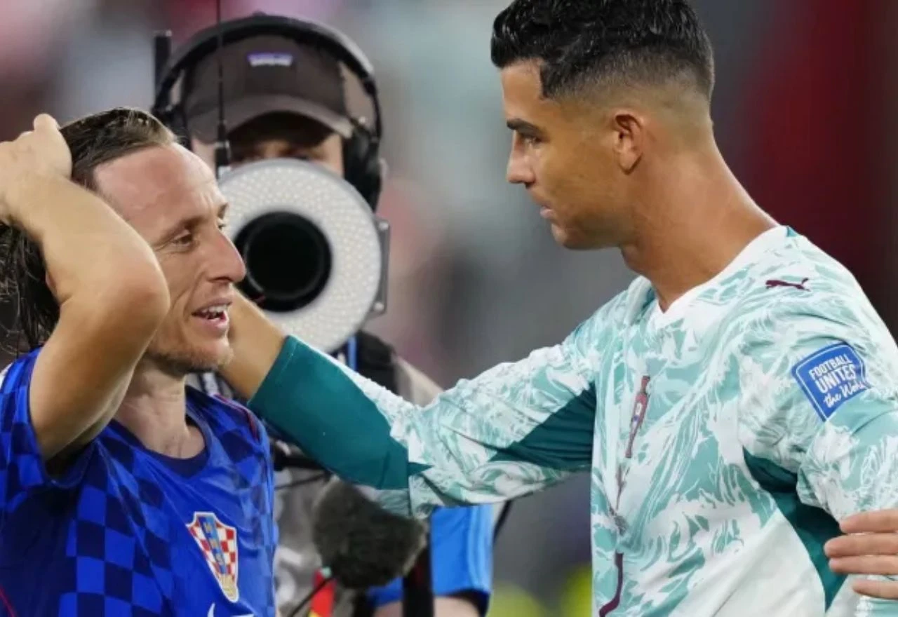 VIDEO | Modrić i Ronaldo prasnuli u smijeh nakon onoga što im je sudac rekao