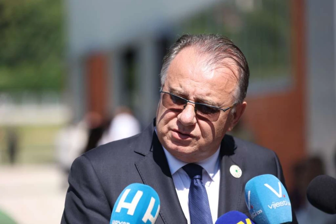 Nikšić: Vrijeme je da politike negiranja genocida odu u povijest