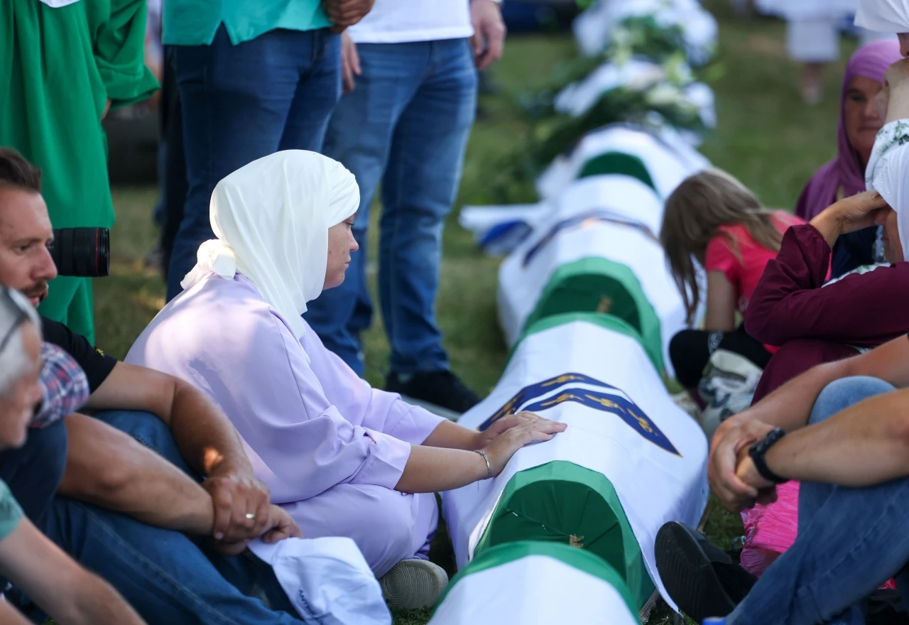 Nakon 31 godine u Srebrenici pokopano deset žrtava genocida