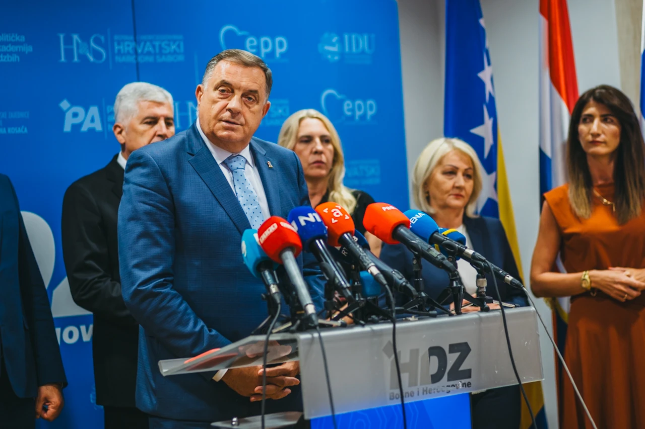 Dodik iz Mostara: ''U koji đavo mi to idemo?''