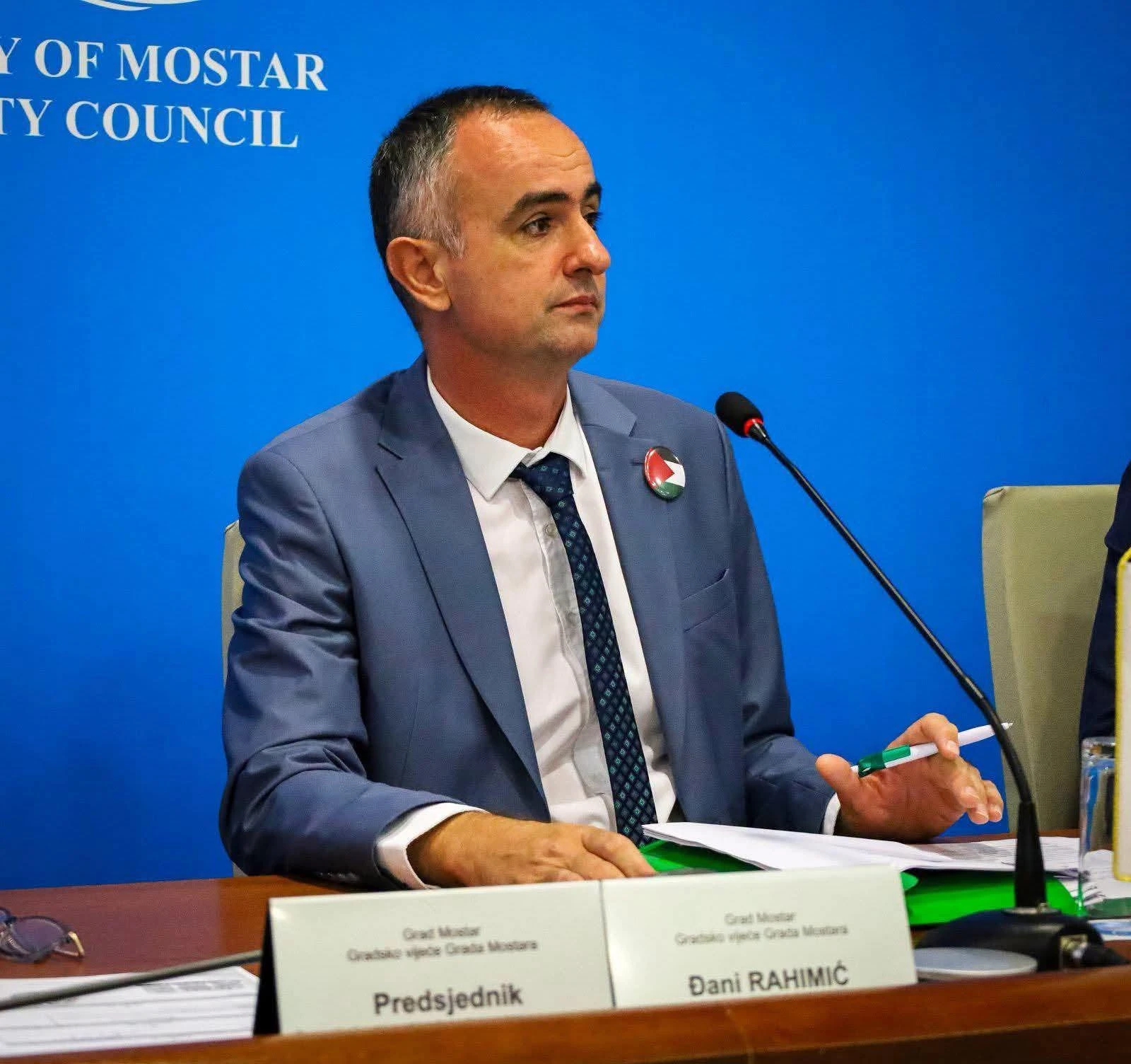 Rahimić traži otkazivanje koncerta Dženana Lončarevića u Mostaru