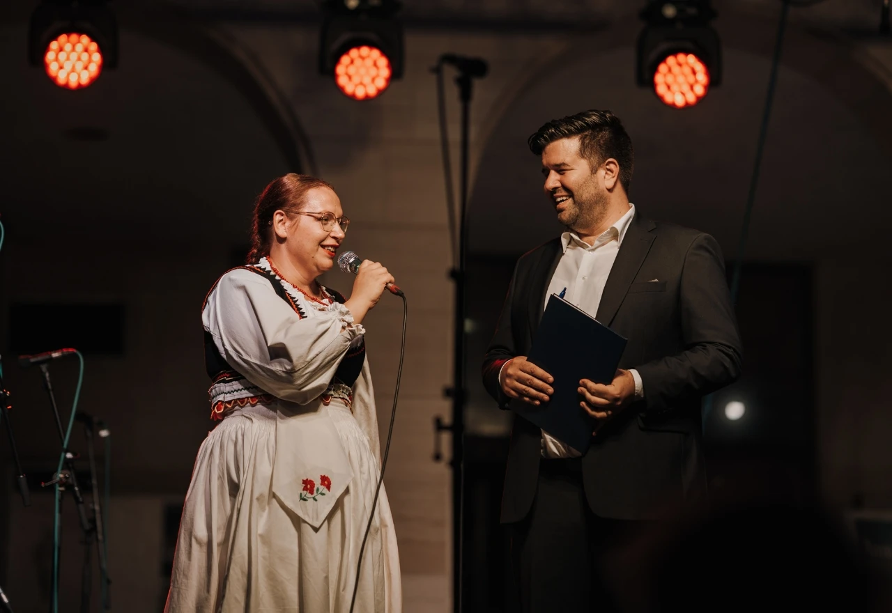 Međunarodni festival folklora "Plešemo"