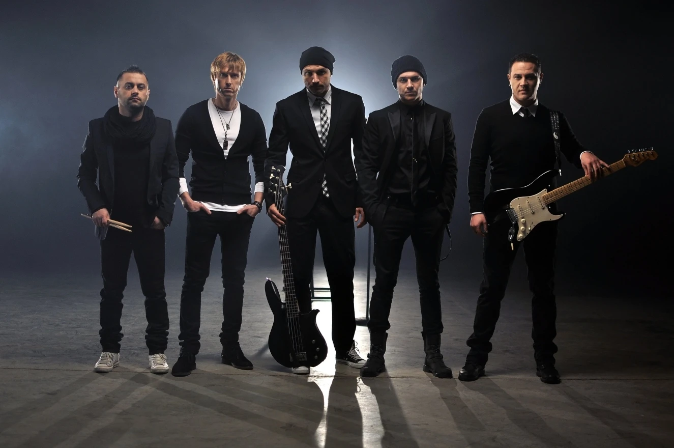 Umjesto Dženana Lončarevića, Mostarcima će pjevati Tropico band