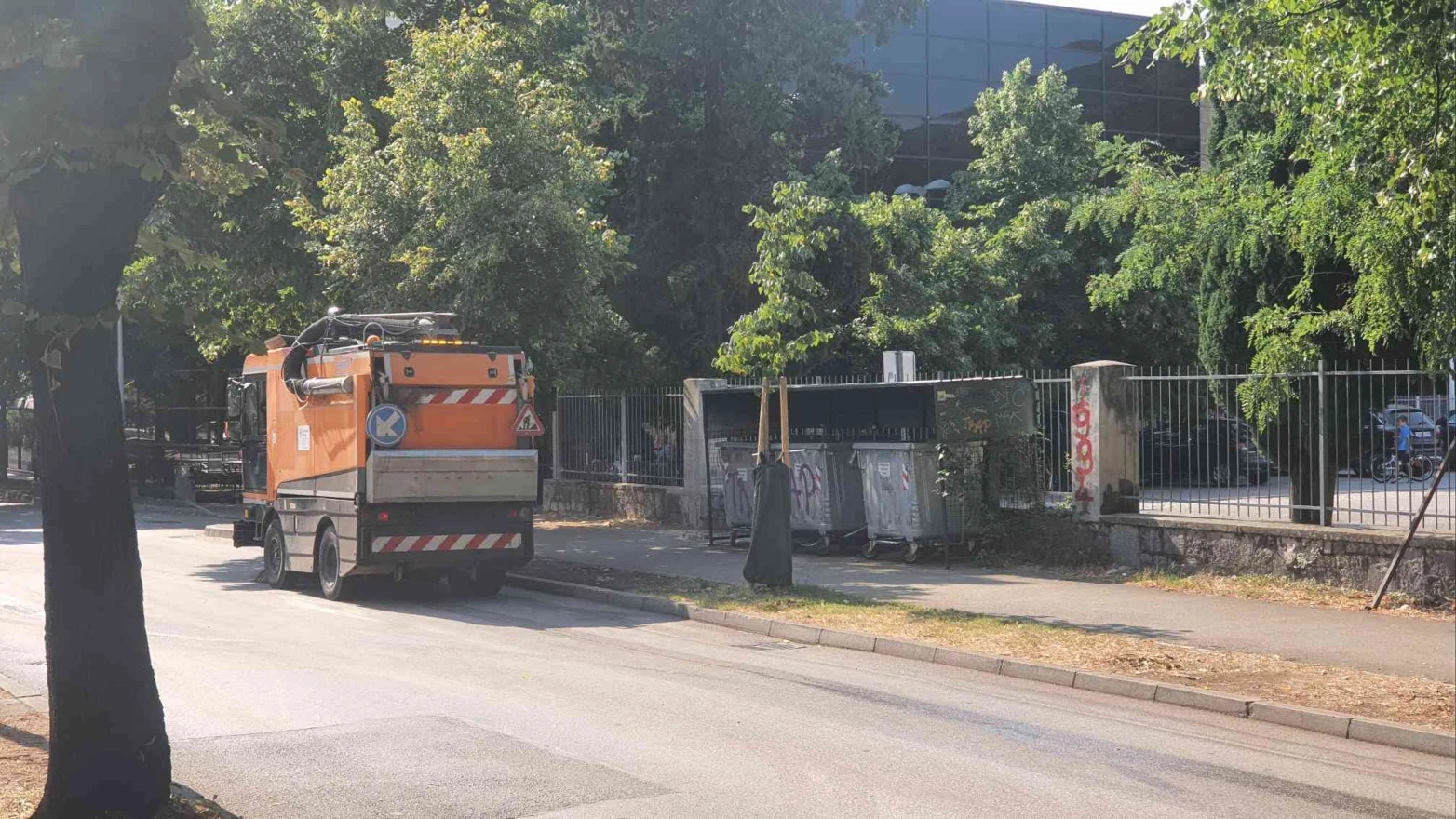 Komunalno Mostar nabavlja novo vozilo vrijedno preko pola milijuna maraka