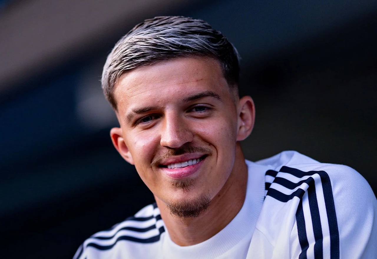 Muharemović je novi igrač Leeds Uniteda, odlučio se za 5 godina na Otoku