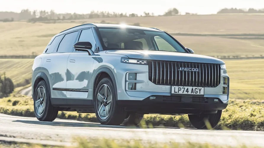 ''Temu Range Rover'' osvaja Britaniju: Kineski SUV nadmašio legendarnog konkurenta