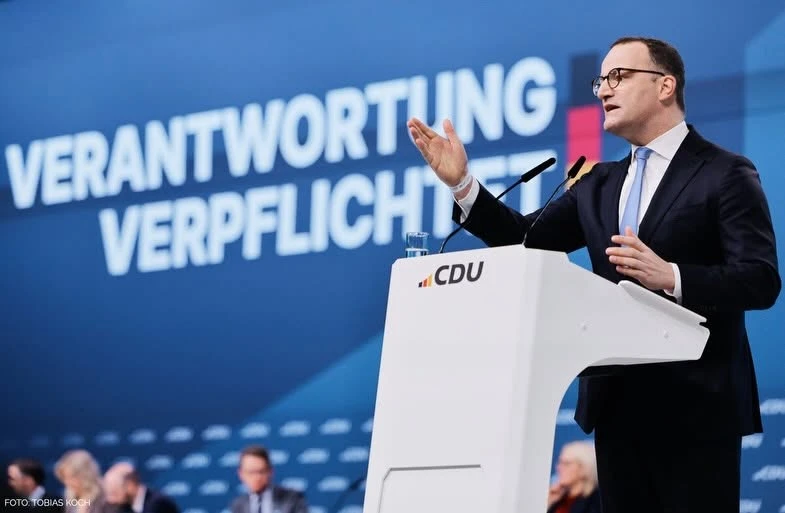 CDU protiv surogat-majčinstva, njegov čelnik postao otac tim putem i podnio ostavku