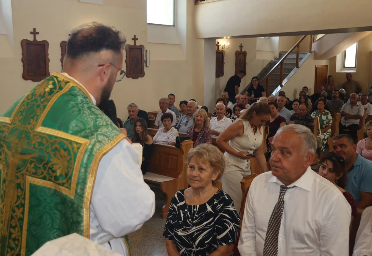 FOTO | Zlatni jubilej ljubavi: Ljiljanka i Zdravko Sesar proslavili 50 godina braka