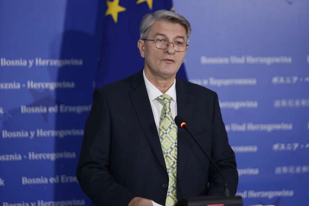 Mehmedović o BHRT-u: Bošnjaci plaćaju, oni upravljaju