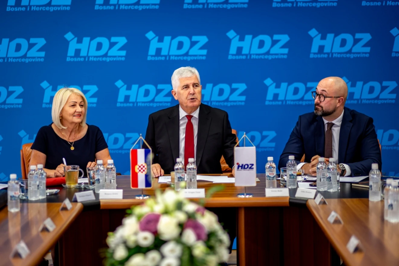 FOTO | Predsjedništvo HDZ-a BiH: Tražimo ubrzanje reformskog procesa