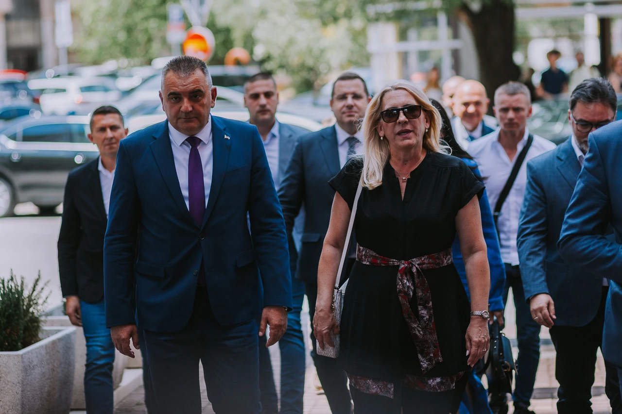 Minićeva bruto plaća raste na više od 9.200 KM
