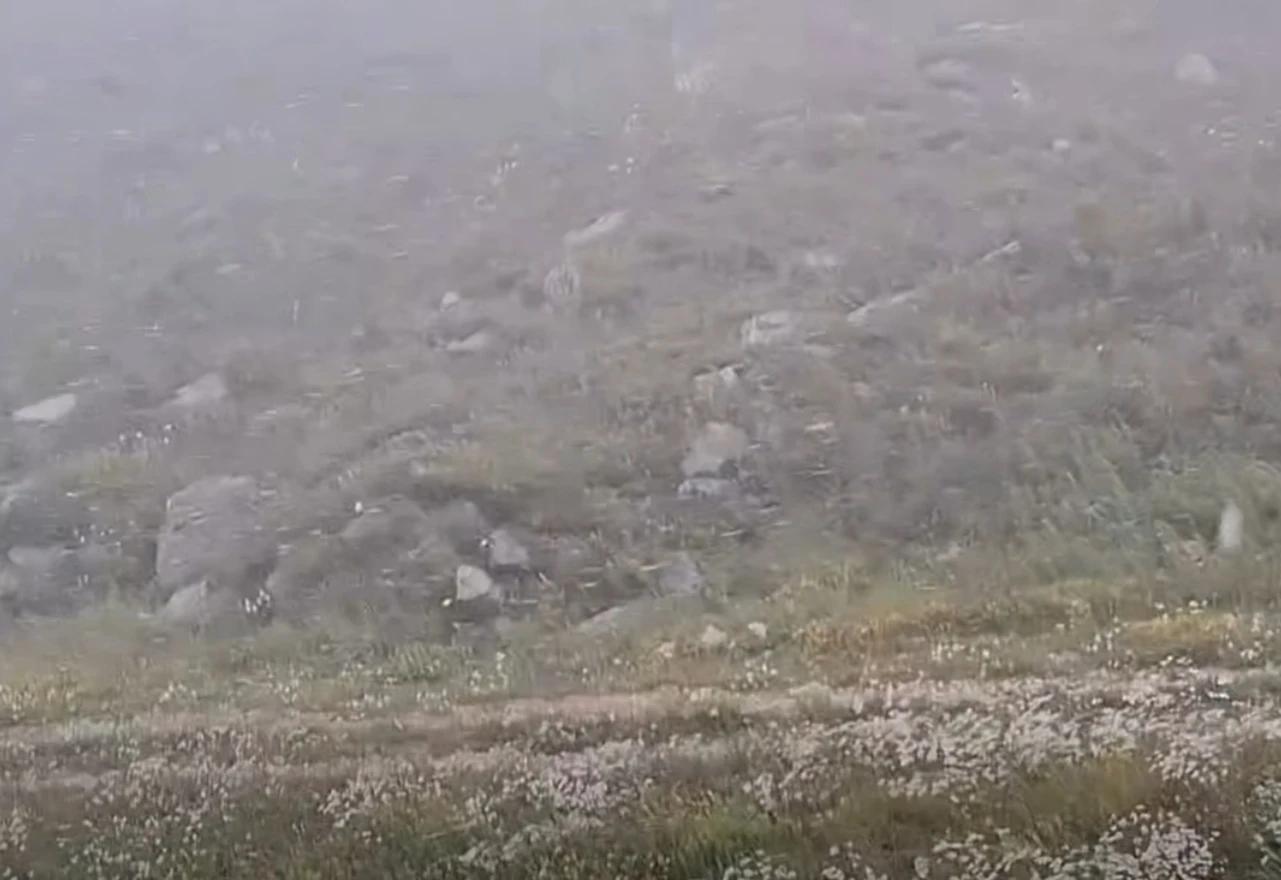 VIDEO | Snijeg zabijelio planine u susjedstvu