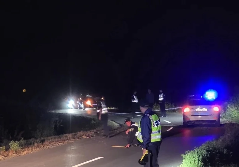 Auto s trojicom tinejdžera sletio s ceste, poginuo 18-godišnjak