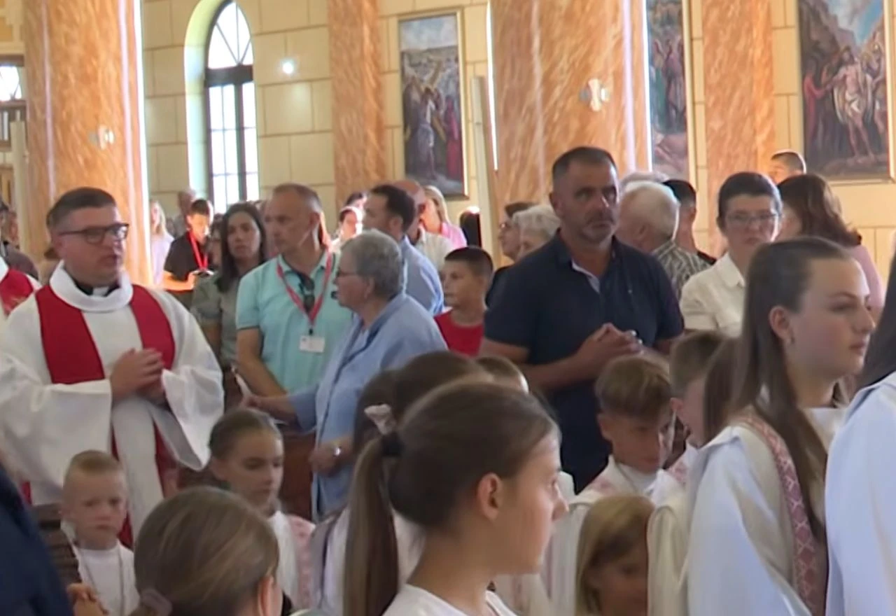 VIDEO | Obitelji iz cijele BiH okupile se na Kupresu