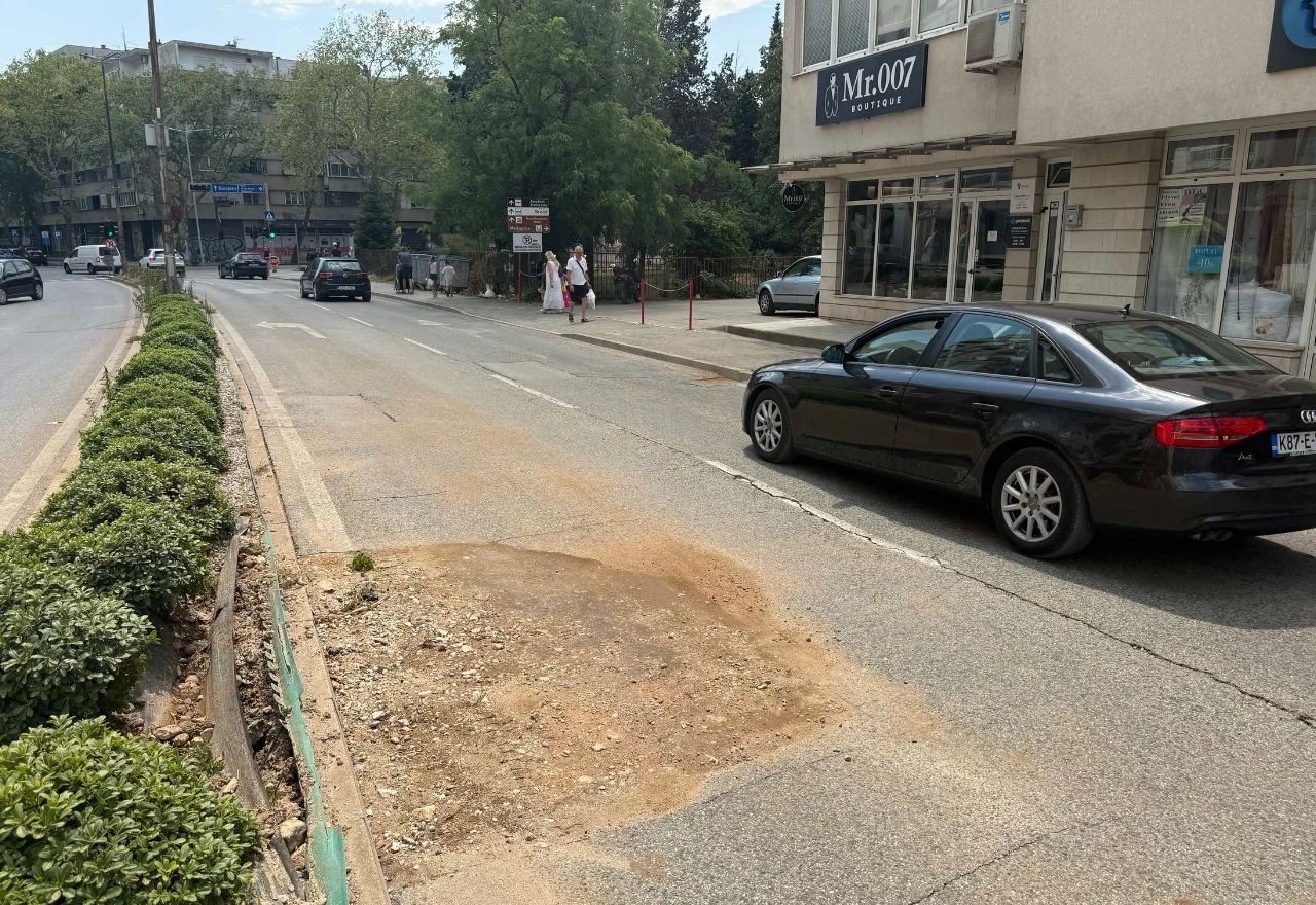 FOTO/VIDEO | Vodovod obavio posao u Dubrovačkoj, čeka se Komunalno