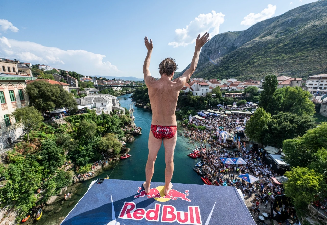 Deset godina Red Bull Cliff Divinga u Mostaru
