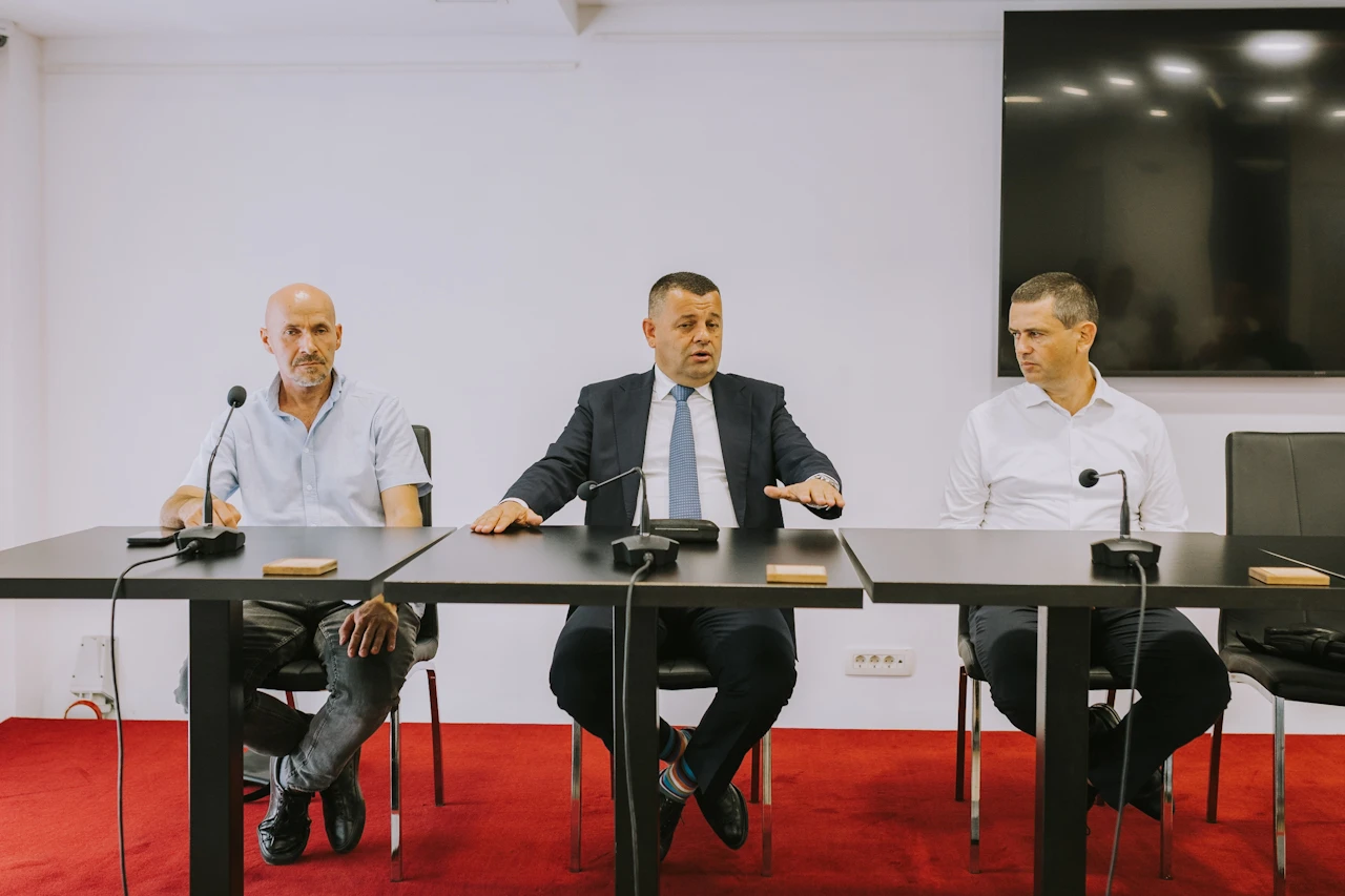 Hurtić podržao radnike Komunalnog: ''Ovo mi izgleda kao da je riječ o napadu na Stari grad''